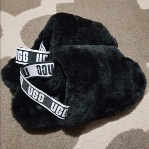 BRAND NEW UGG FLUFF YEAH SLIPPERS SIZE 8